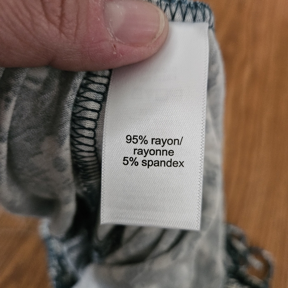 Maurices XXL Tied Halter Peplum Smocked  Bust Summer Top Vacation Beach Casual - Picture 8 of 10